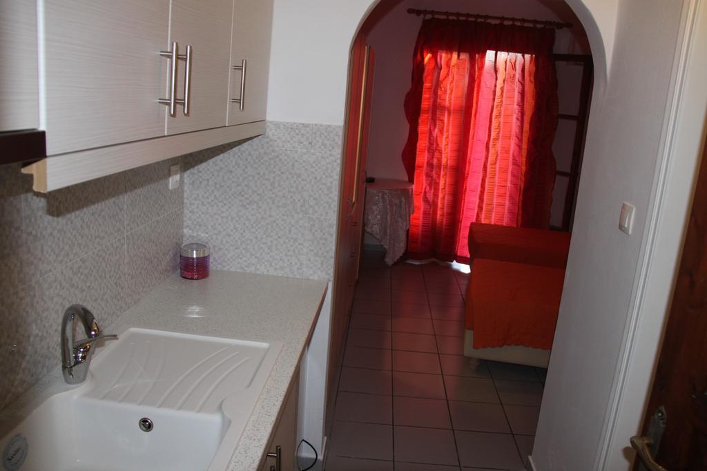 Vaya Zorba Studios Skiathos Chora Chambre photo